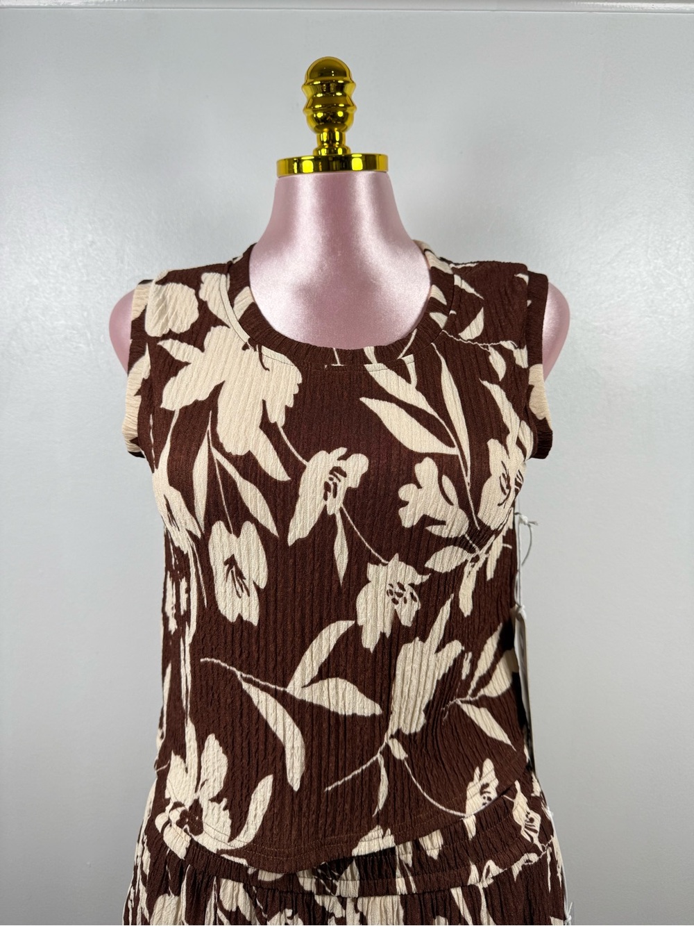 New Mix 2-Piece Crop To & Short Set Coffee Brown Floral NWT Size 2X/3X - Picture 6 of 8